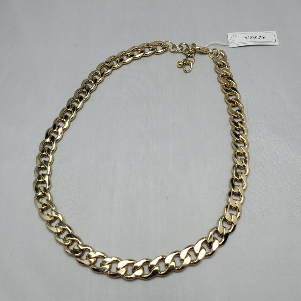 Bijou Drive  Gold Link  Chain Statement Necklace, 18"